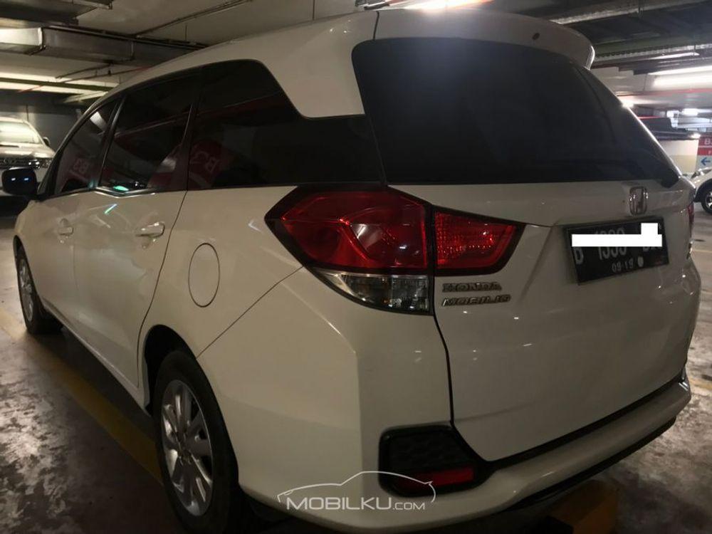 Mobil Honda Mobilio 2014