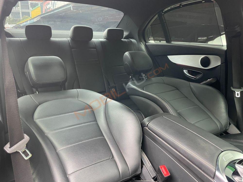 Mobil Mercedes-Benz C-Class 2018
