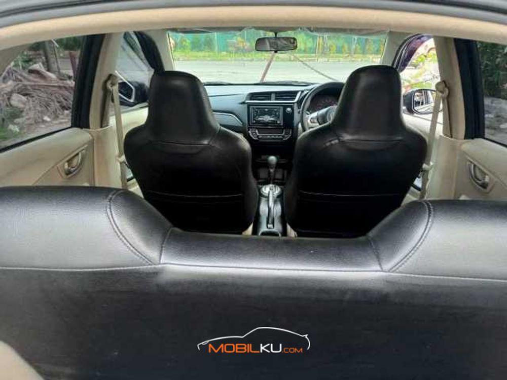 Mobil Honda Brio 2017
