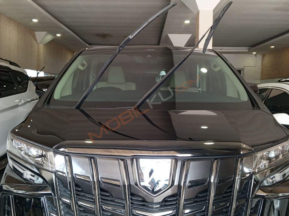 Mobil Toyota Alphard 2021