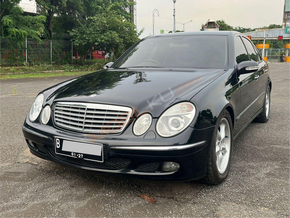 Mobil Mercedes-Benz E-Class 2006
