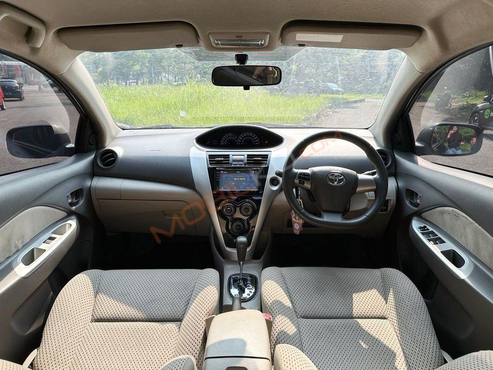 Mobil Toyota Vios 2010
