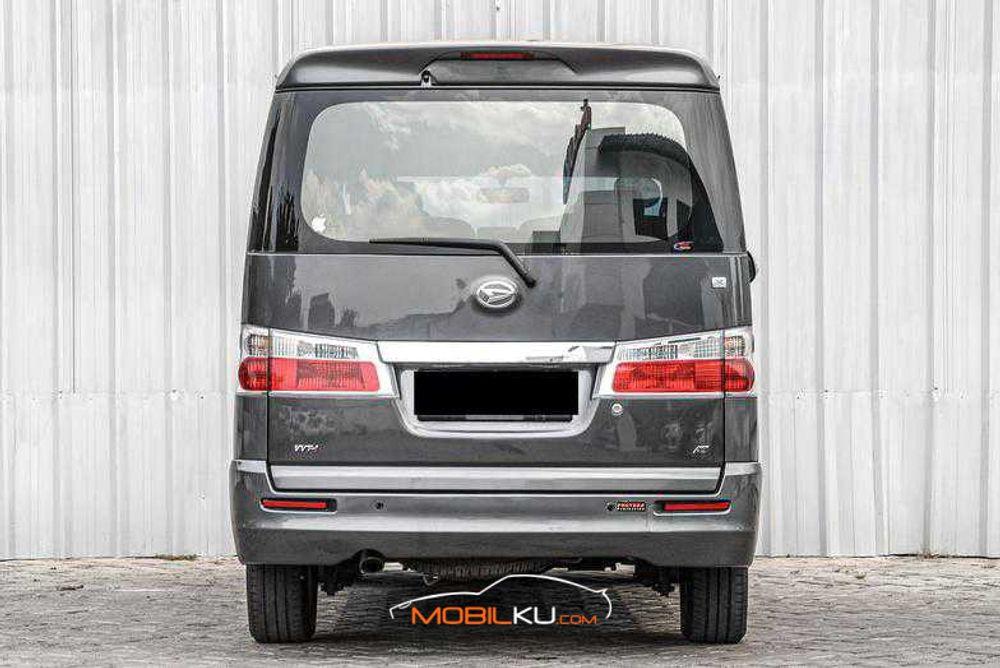 Mobil Daihatsu Luxio 2021