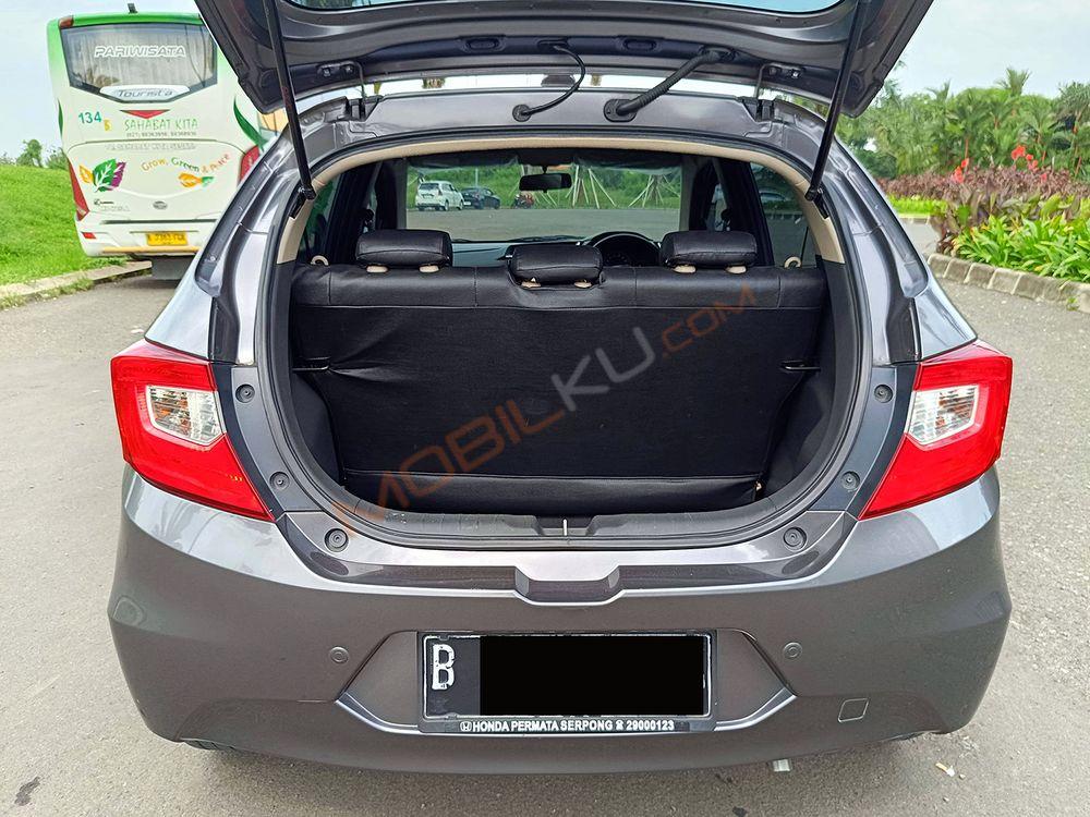 Mobil Honda Brio 2021