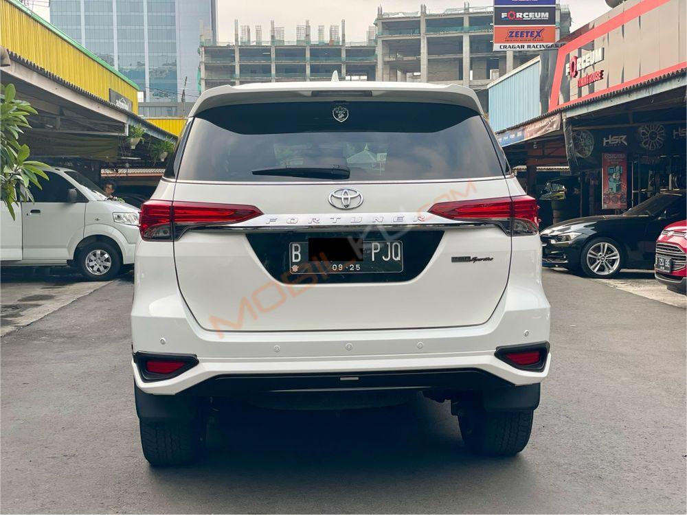 Mobil Toyota Fortuner 2020