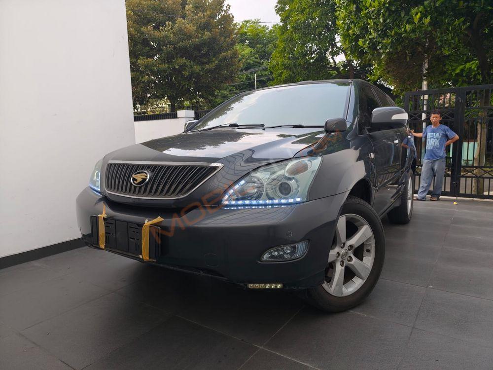 Mobil Toyota Harrier 2004