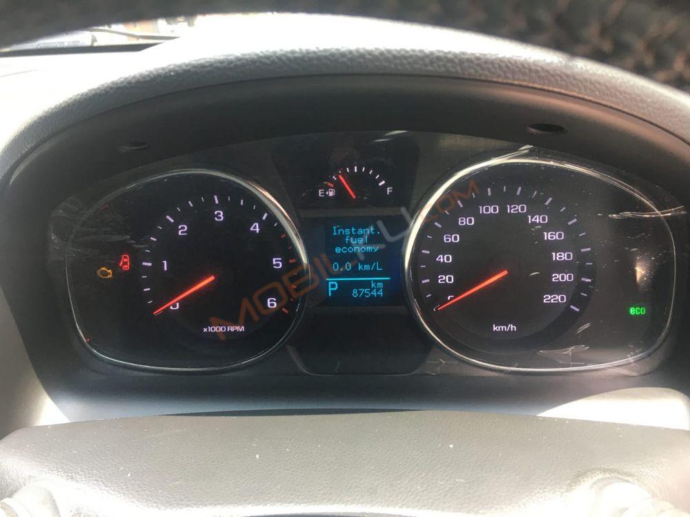 Mobil Chevrolet Captiva 2016