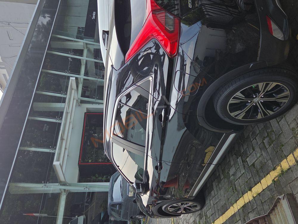 Mobil Mitsubishi Eclipse Cross 2020