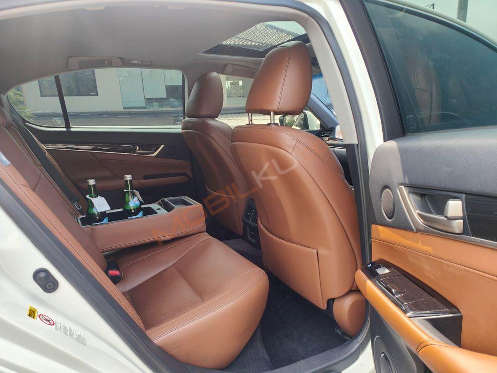 Mobil Lexus GS 2012
