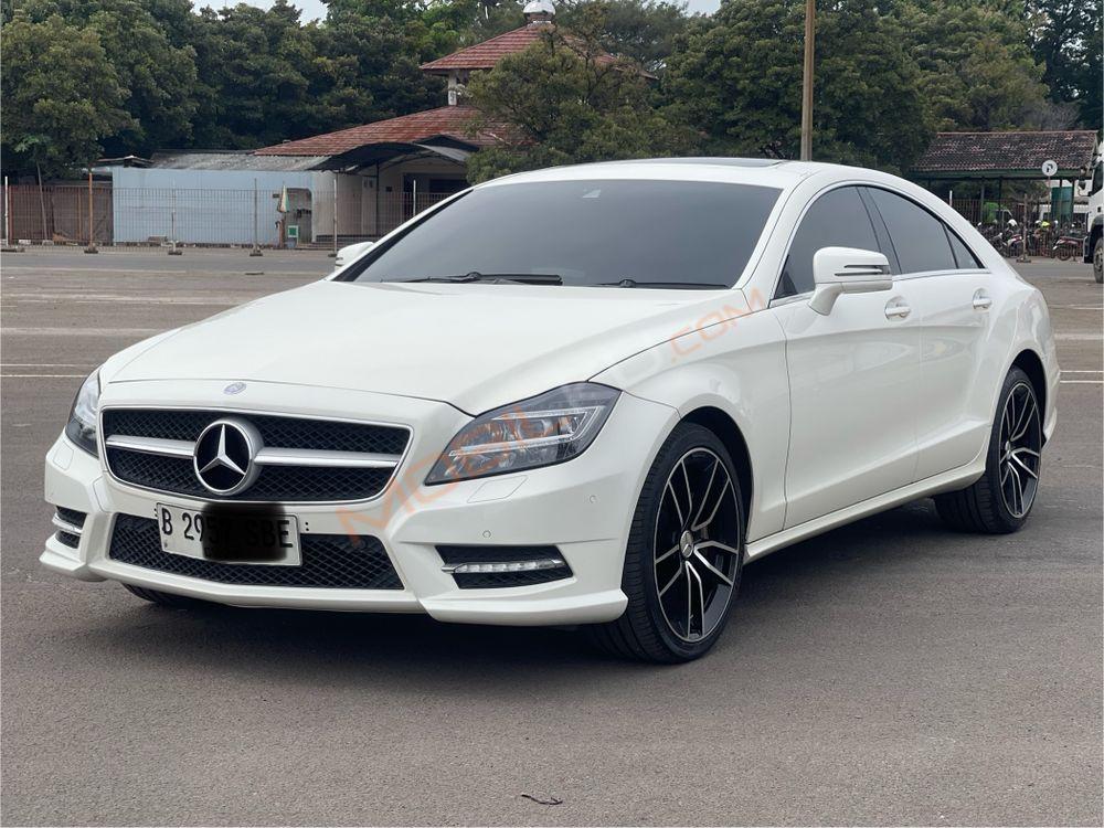 Mobil Mercedes-Benz CLS 2013