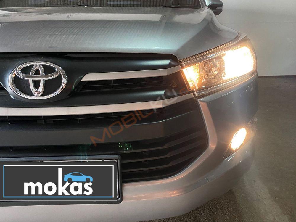 Mobil Toyota Kijang Innova 2020