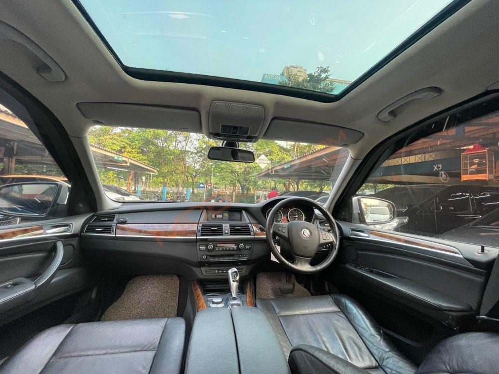 Mobil BMW X5 2008