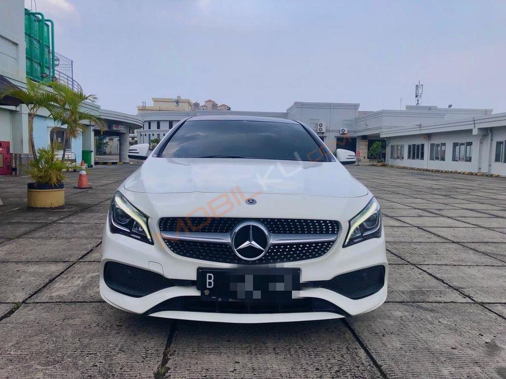 Mobil Mercedes-Benz CLA 2018
