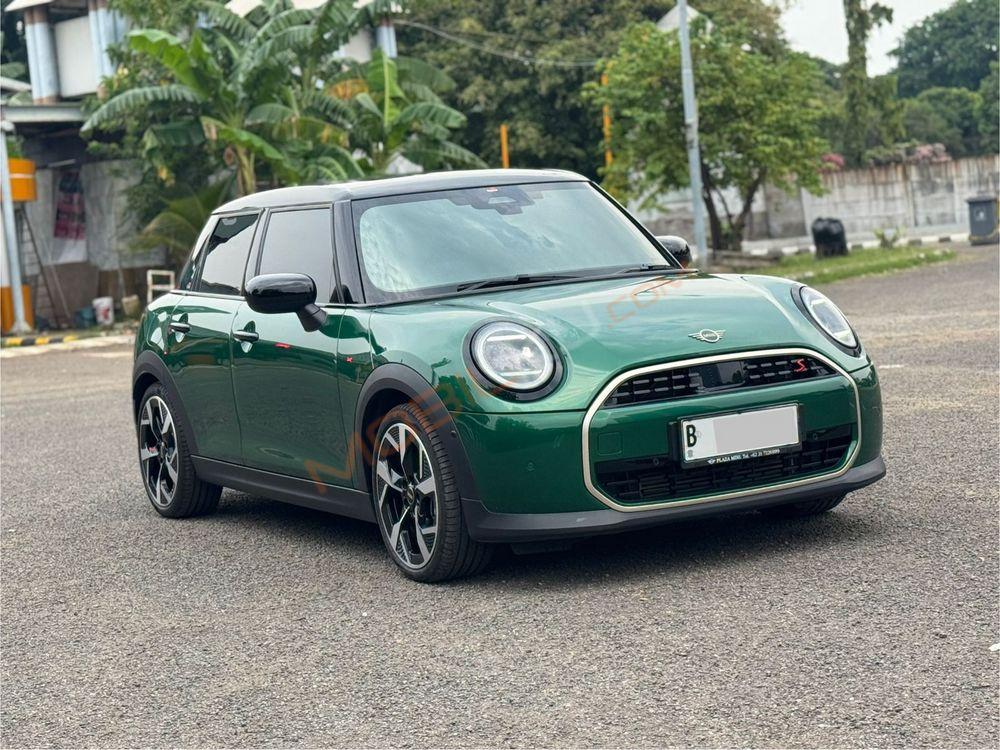Mobil MINI 5-Door 2024