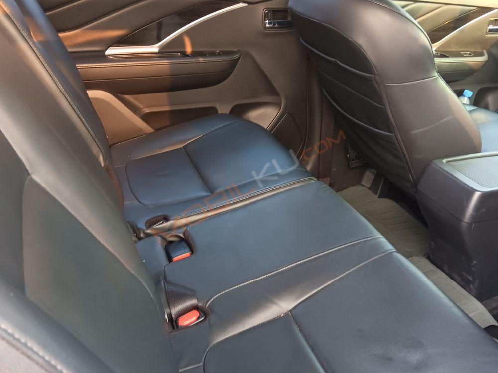 Mobil Nissan Livina 2019