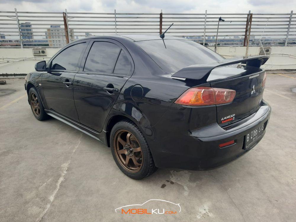 Mobil Mitsubishi Lancer 2008