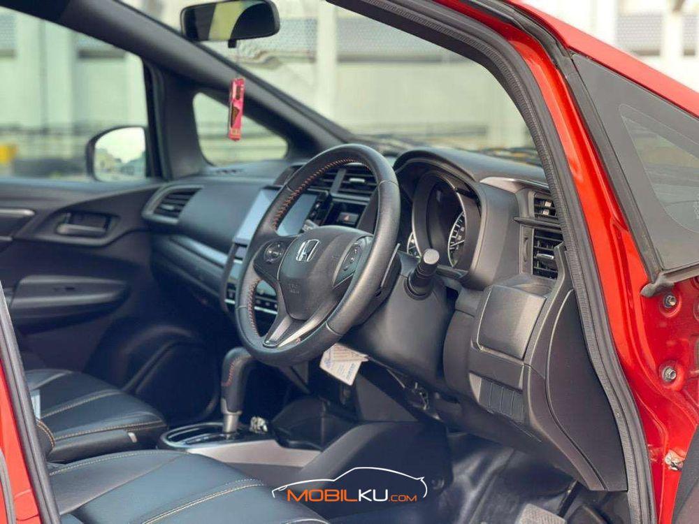 Mobil Honda Jazz 2018