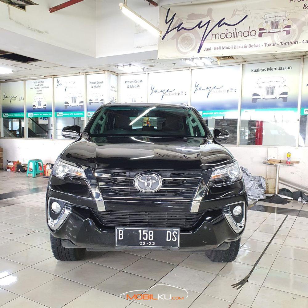 Mobil Toyota Fortuner 2016