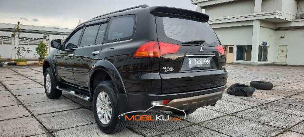 Mobil Mitsubishi Pajero Sport 2010