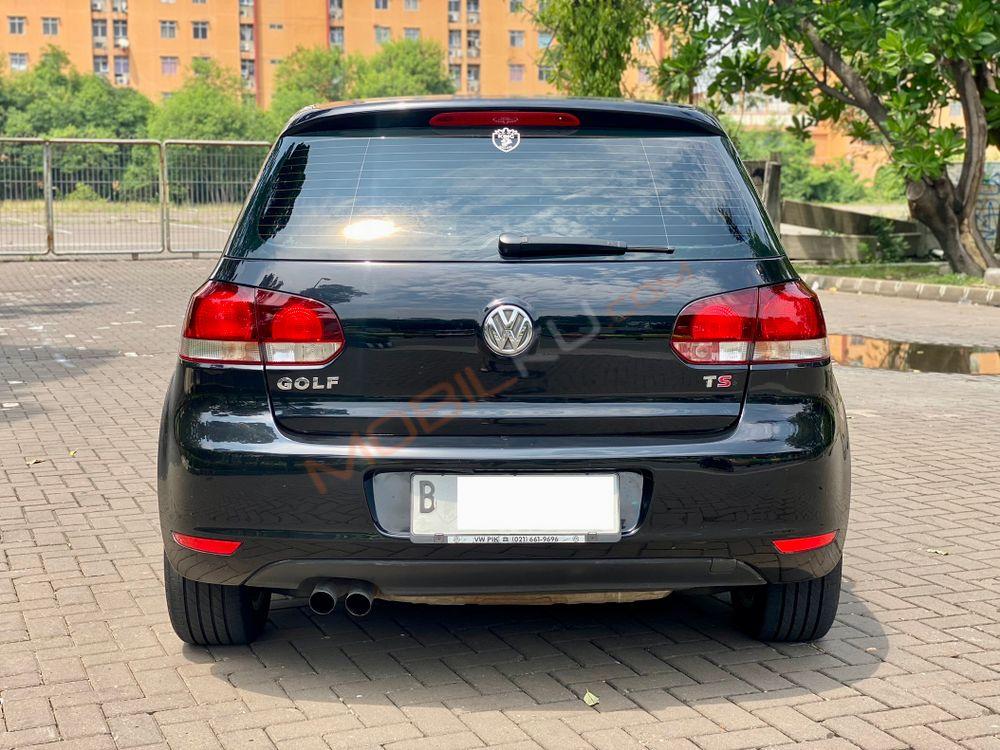 Mobil Volkswagen Golf 2013
