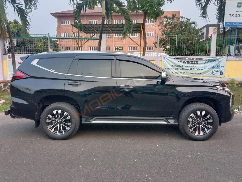 Mobil Mitsubishi Pajero Sport 2021