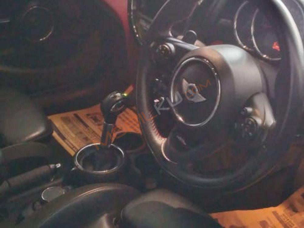 Mobil MINI 5-Door 2015