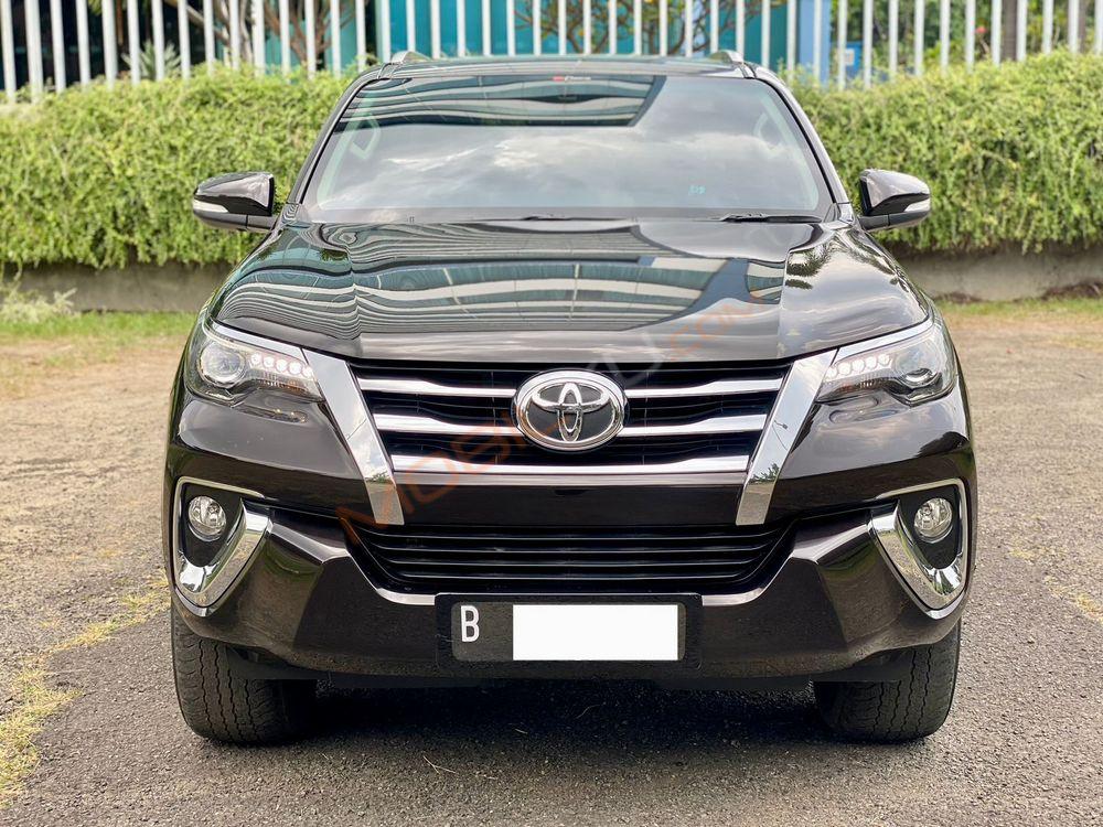 Mobil Toyota Fortuner 2016