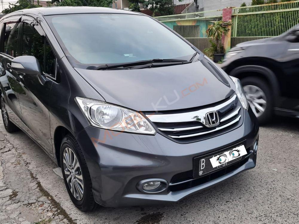 Mobil Honda Freed 2014