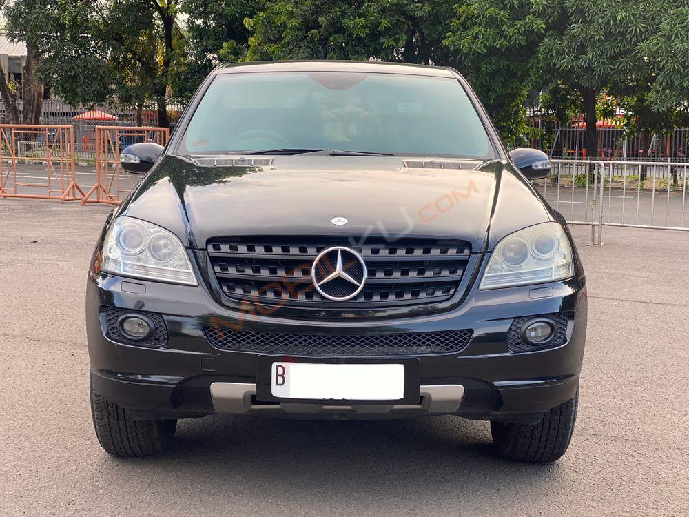 Mobil Mercedes-Benz ML 2006