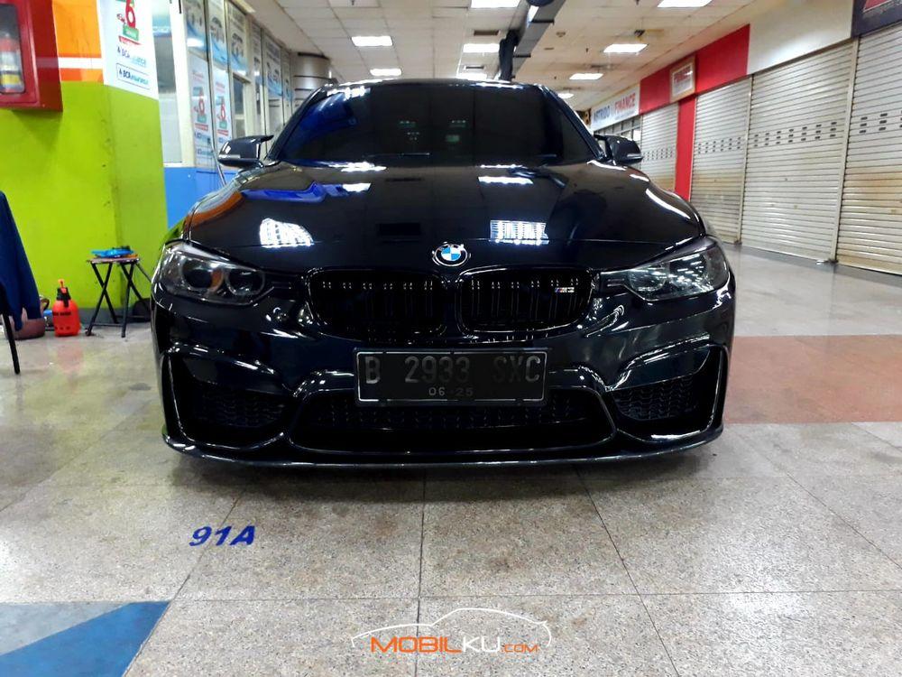 Mobil BMW 3 Series 2014