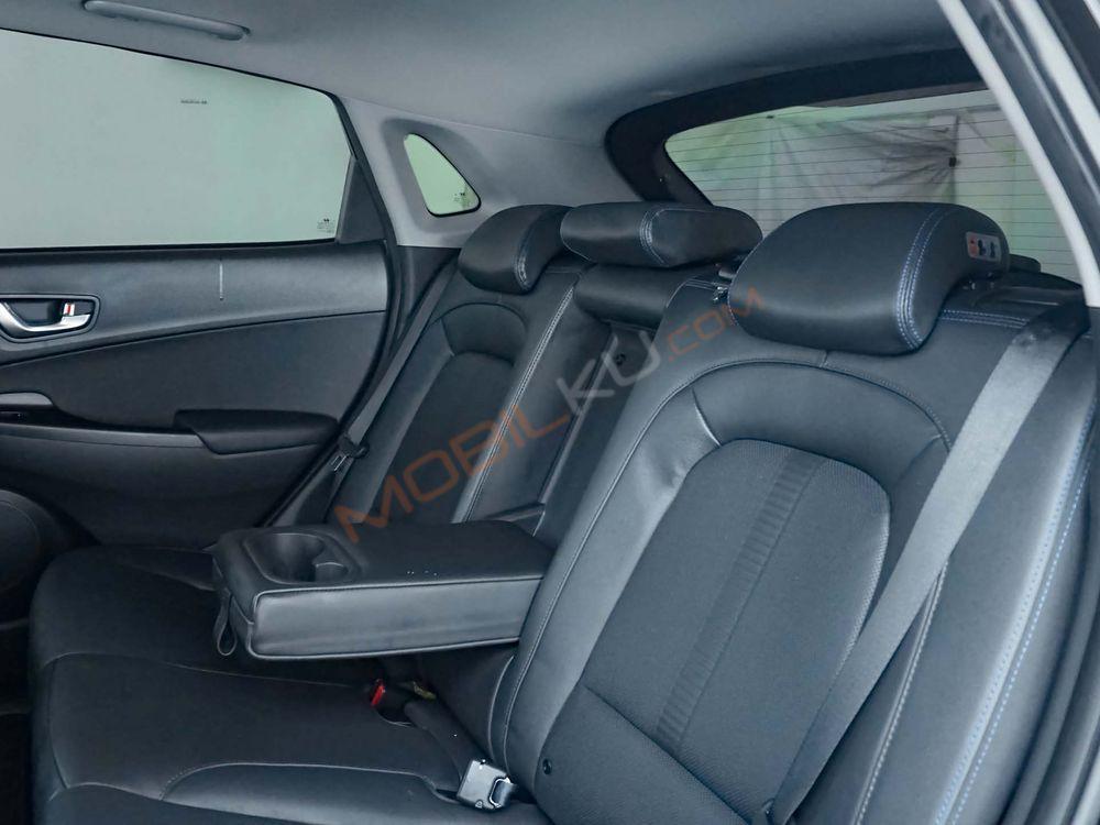 Mobil Hyundai Kona Electric 2021