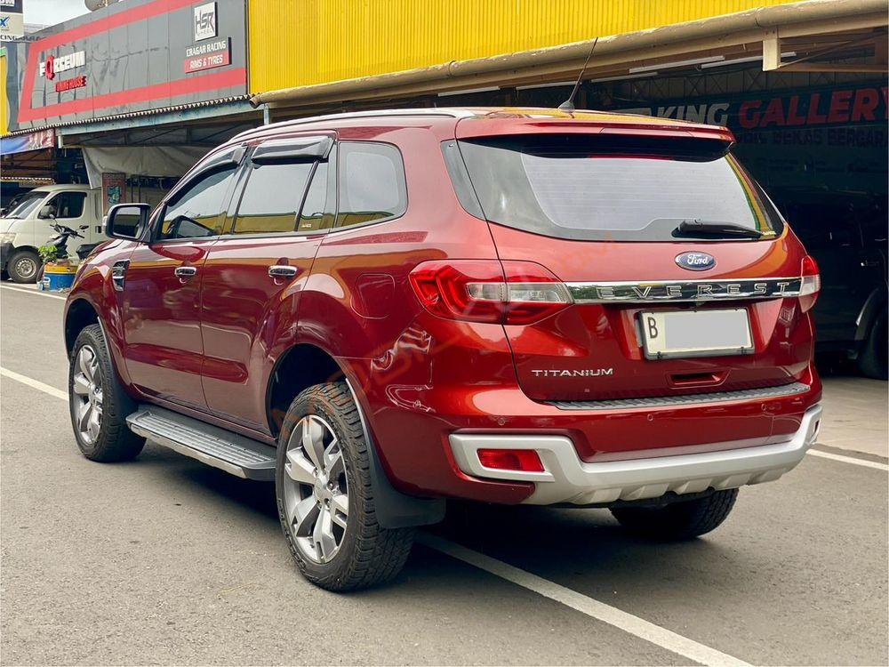 Mobil Ford Everest 2016