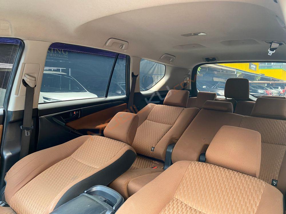 Mobil Toyota Kijang Innova 2017