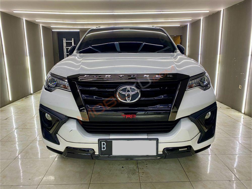 Mobil Toyota Fortuner 2020