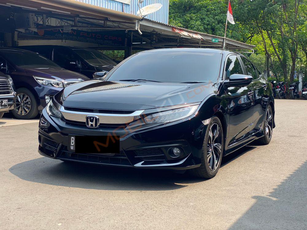 Mobil Honda Civic Sedan 2017