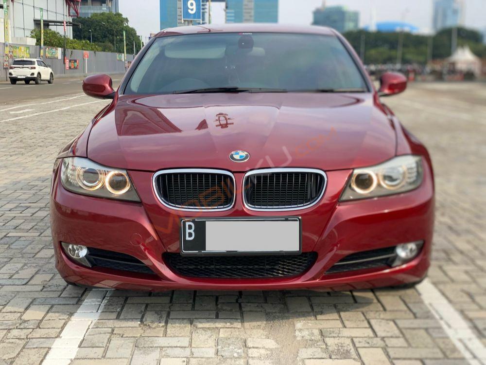 Mobil BMW 3 Series 2011
