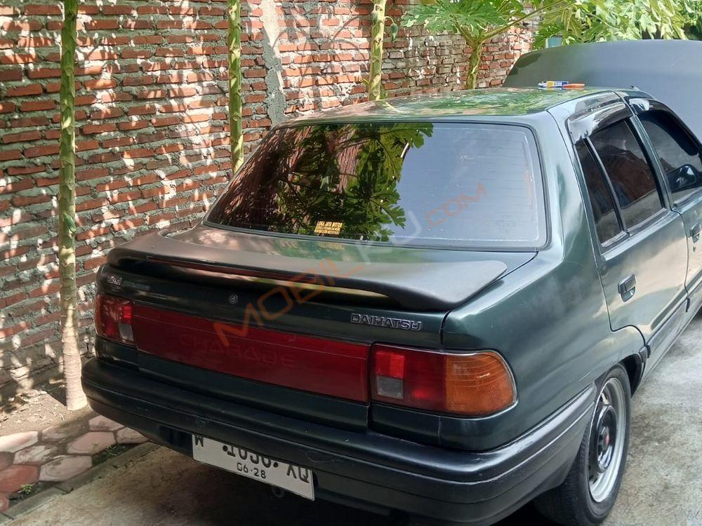 Mobil Daihatsu Charade 1997