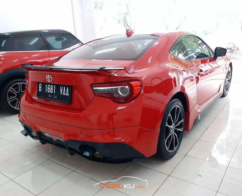 Mobil Toyota 86 2019