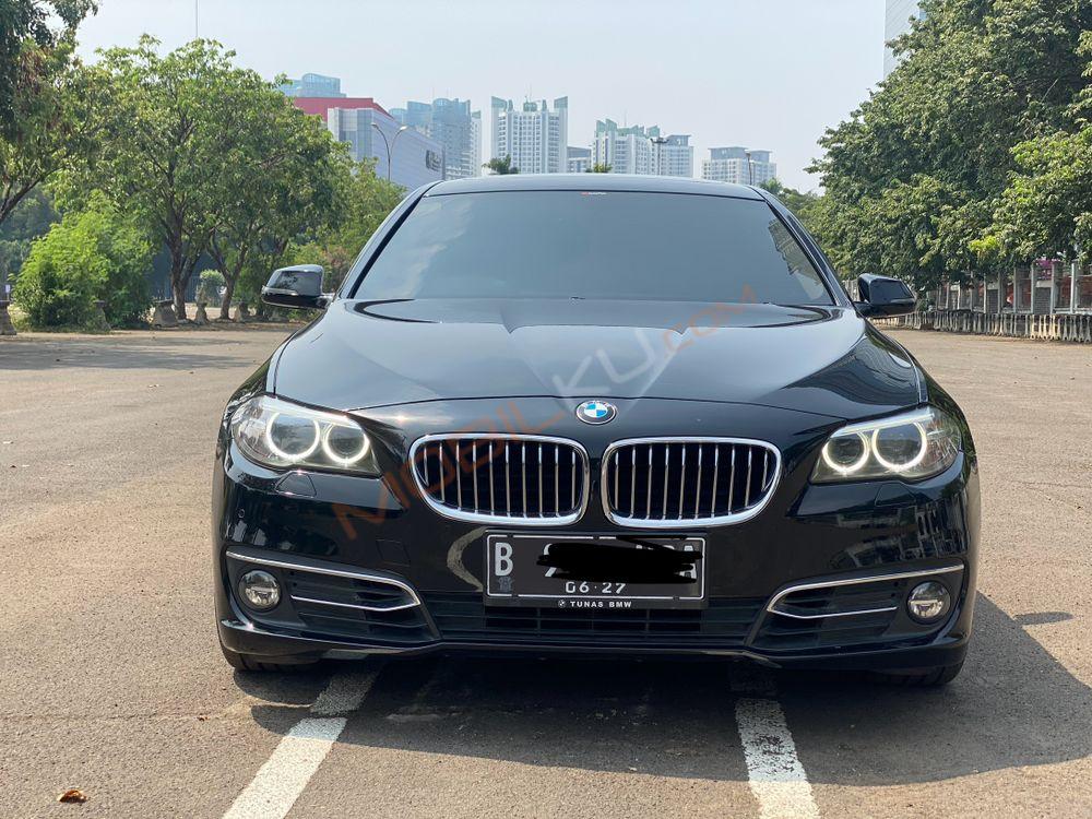 Mobil BMW 5 Series 2016