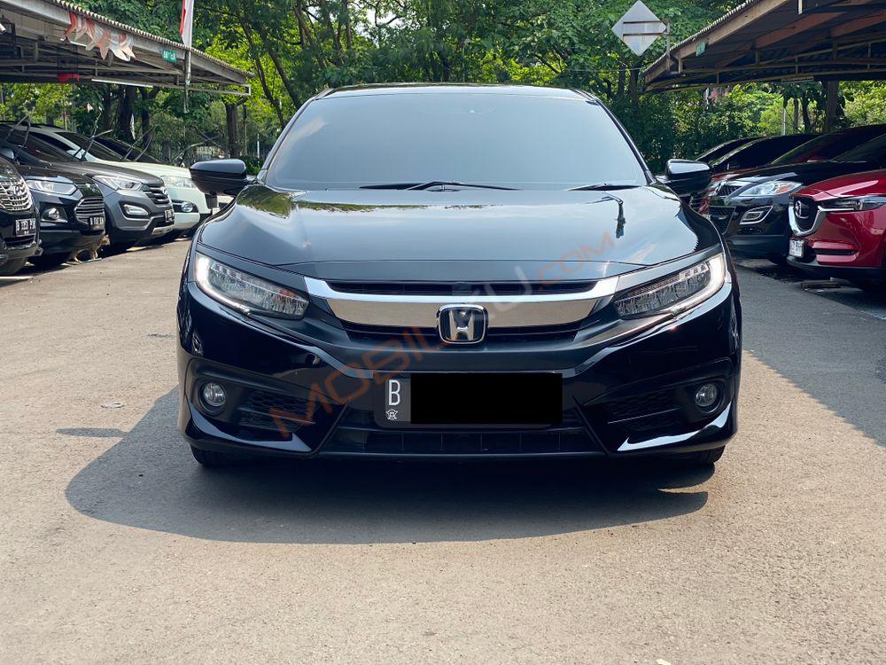 Mobil Honda Civic Sedan 2017