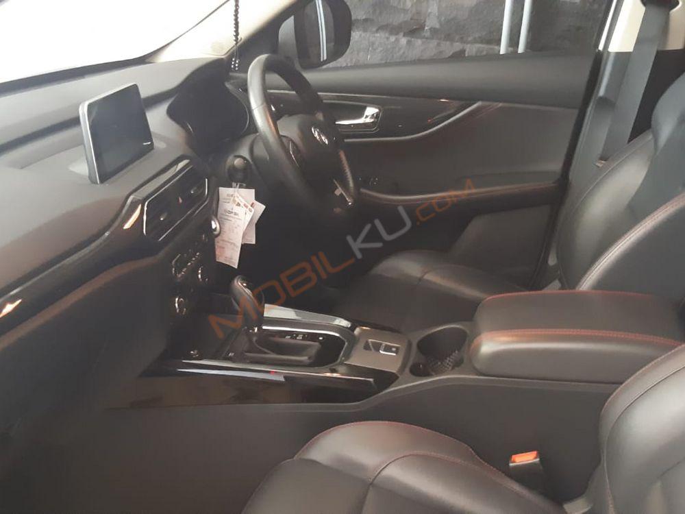 Mobil DFSK Glory 560 2021