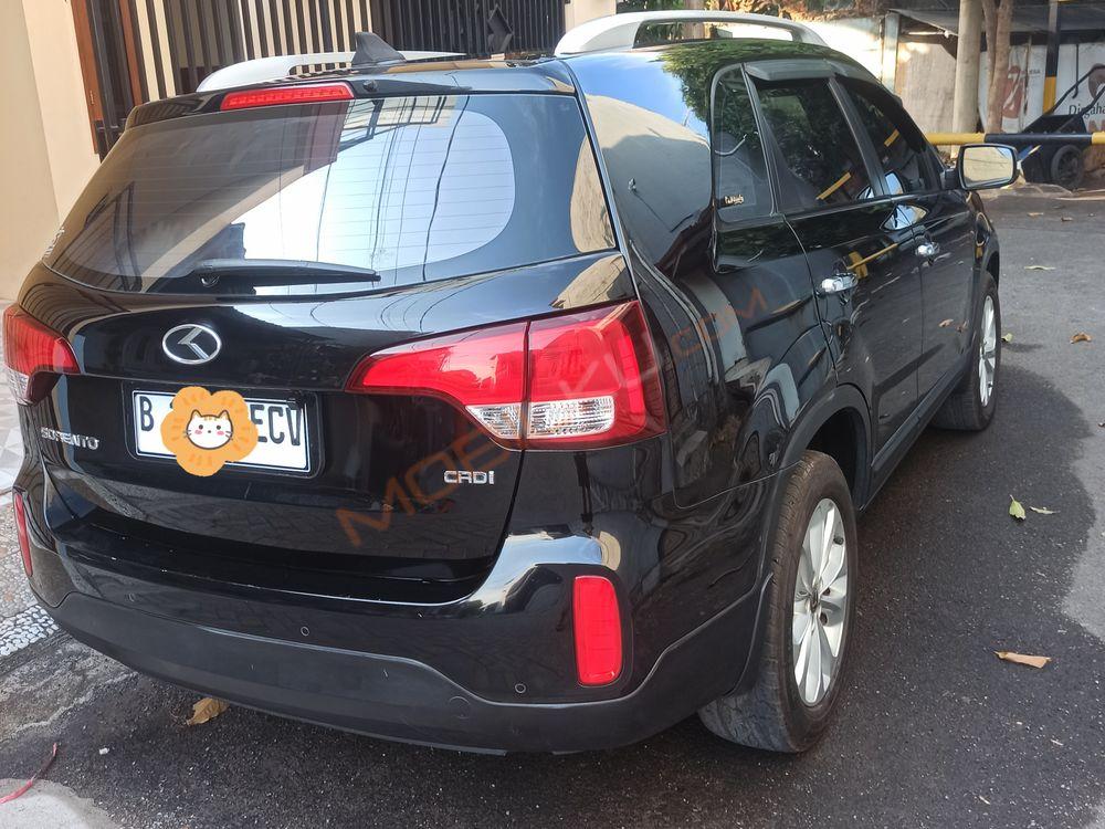 Mobil Kia Sorento 2013