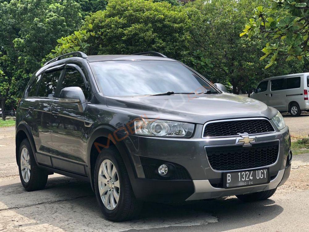 Mobil Chevrolet Captiva 2011