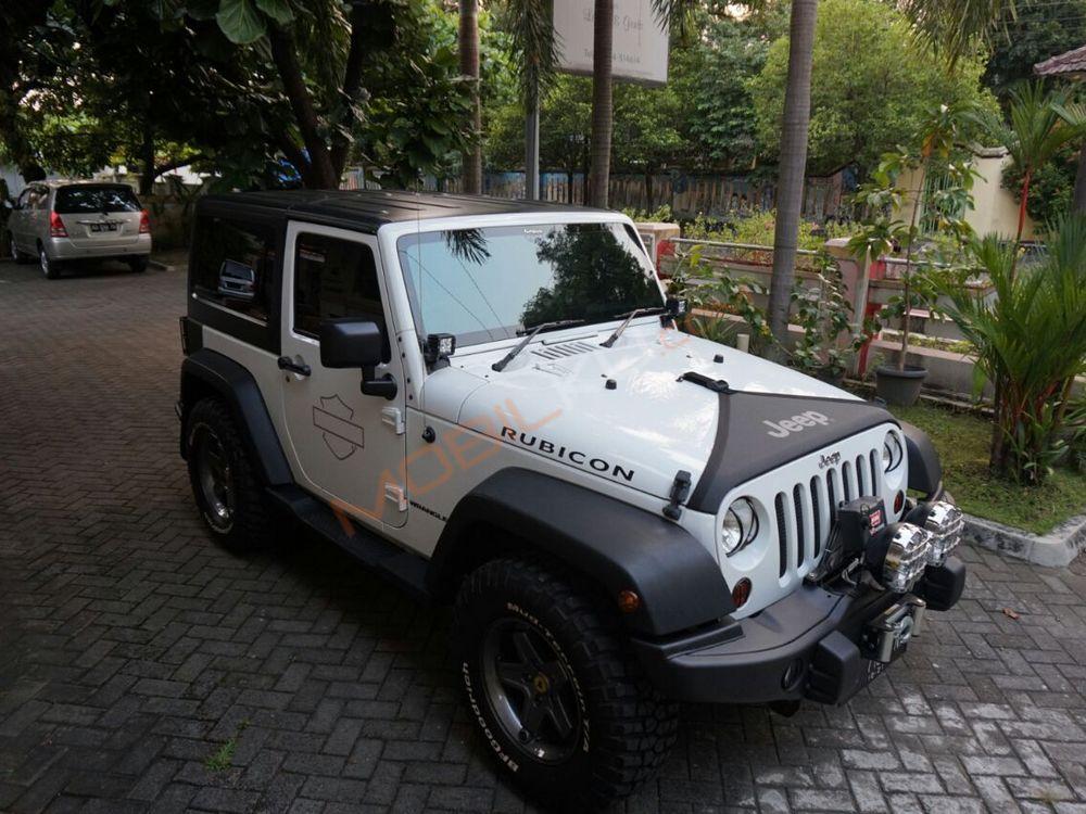 Mobil Jeep Wrangler 2013