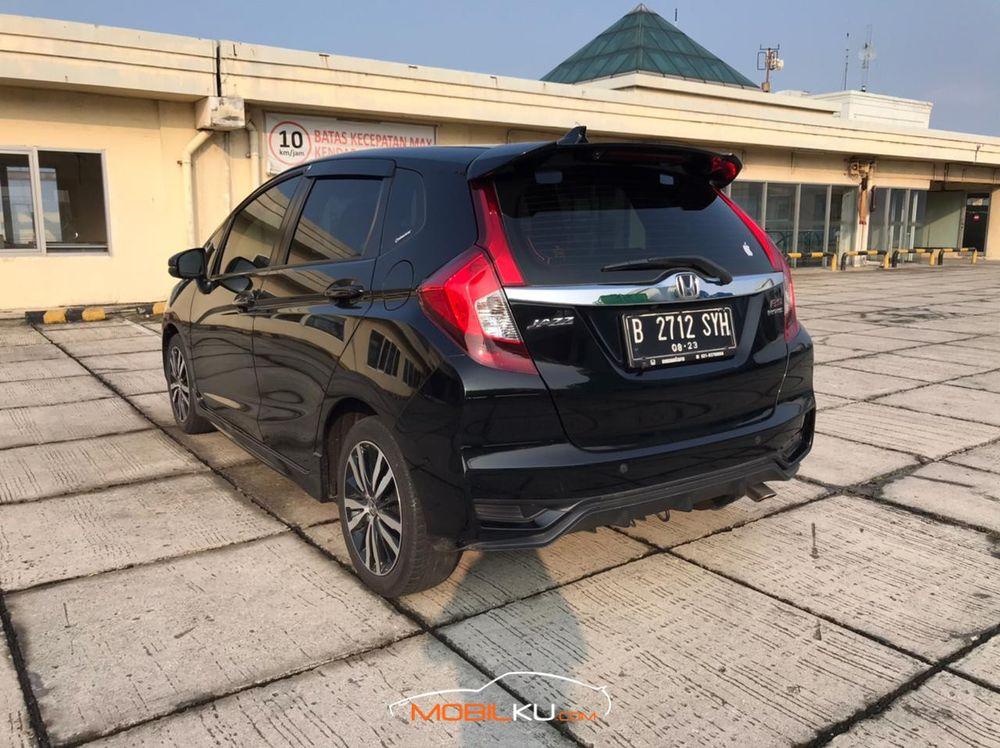 Mobil Honda Jazz 2018