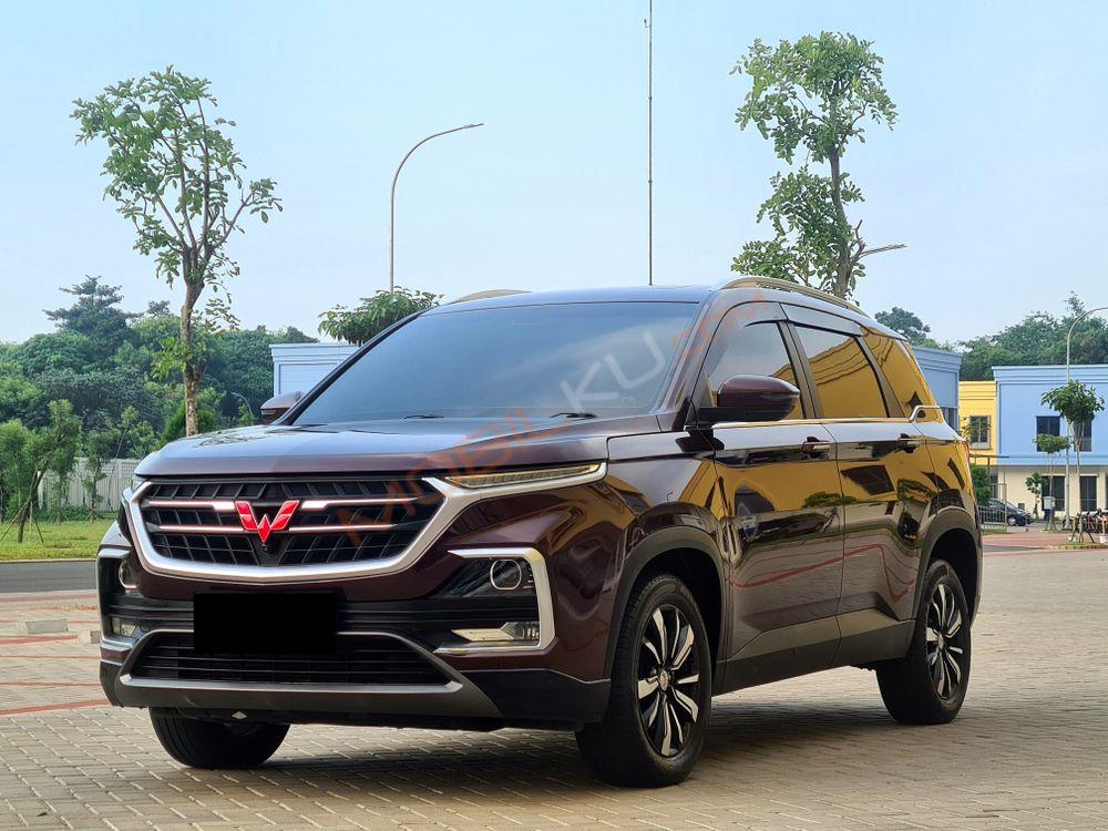 Mobil Wuling Almaz 2019