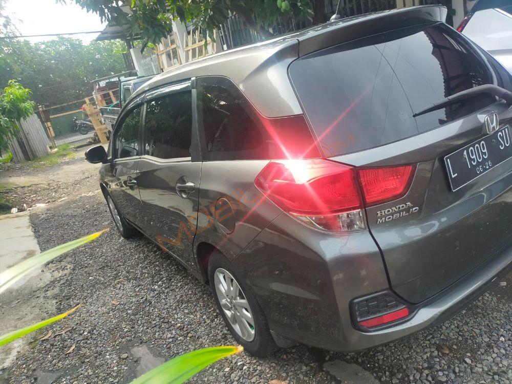 Mobil Honda Mobilio 2015