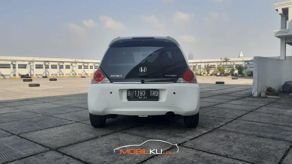 Mobil Honda Brio 2013