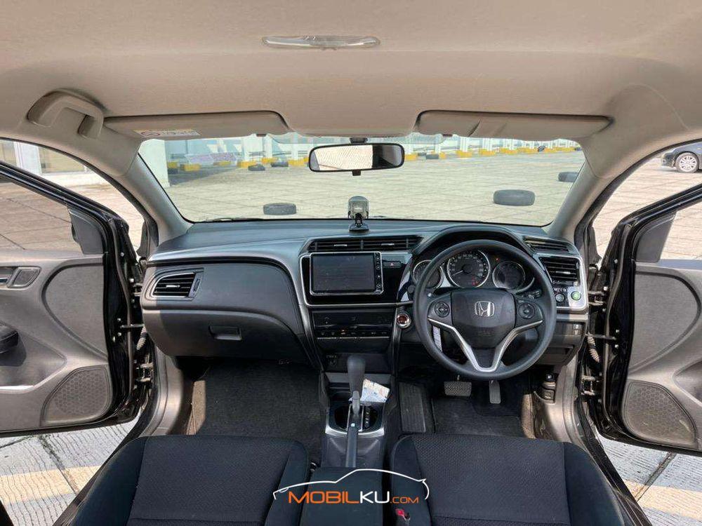 Mobil Honda City Sedan 2018