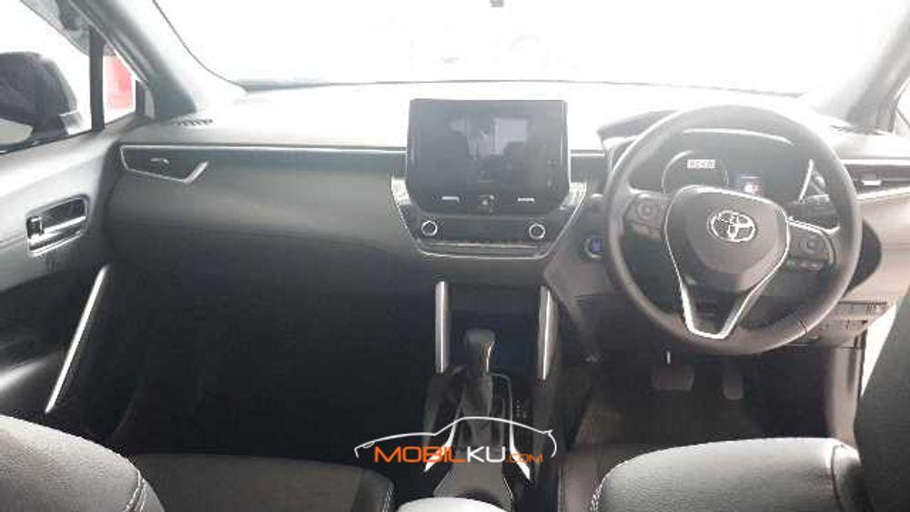 Mobil Toyota Corolla Cross 2020